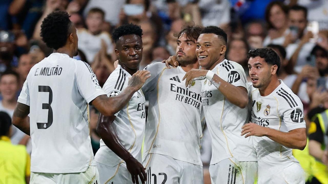 周定洋坐镇，亚冠成都蓉城VS神户胜利船，韦世豪+德尔加多领衔进攻