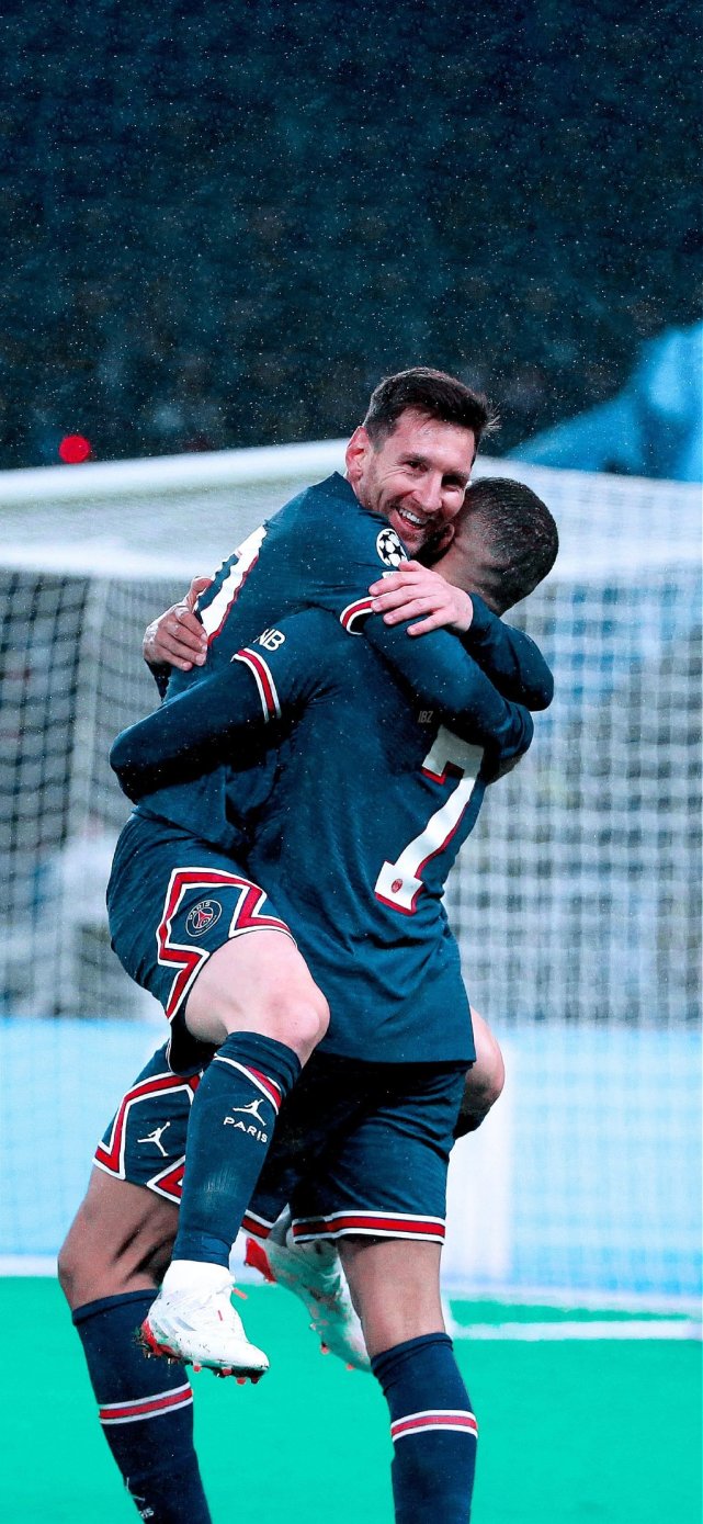 常规操作！亚历山大单节怒砍16分，三节已有33分入账