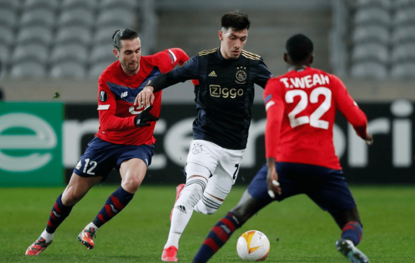 2-1逆转！超级后卫踢疯了，梅开二度导演逆袭，巴萨狂揽4连胜