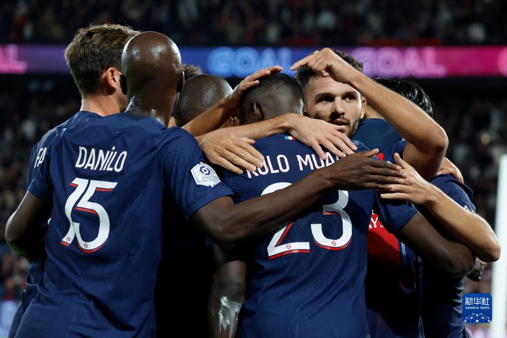 博主：利物浦考虑让杰拉德任临时主帅，同时也看好纳格尔斯曼