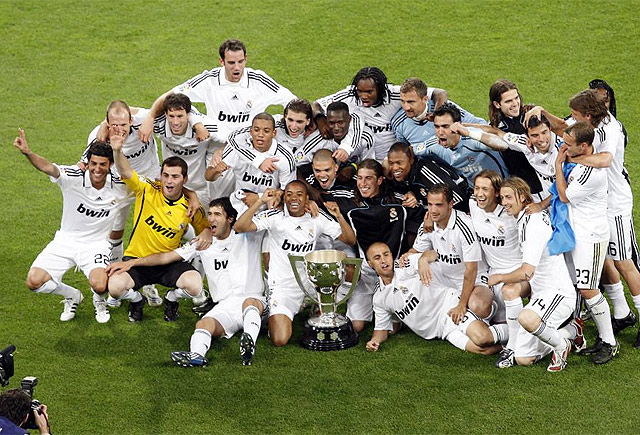 RMC：如果于帕决定不和拜仁续约，巴黎将开出合同报价