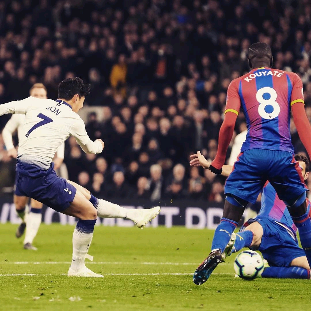 卡拉格批萨拉赫不提利物浦，亨利调解争论