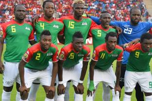 戴伟浚发文疑似告别申花，中国年轻球员的出路究竟在何方？